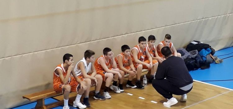 najmlađi poraženi u drugoj utakmici košarkaški klub sava